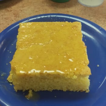 Kountry Style Kitchen Restaurant - Dry cornbread no butter ir jelly with it. - Breakfast & Brunch Near Me - Ewa Beach, Hawaii