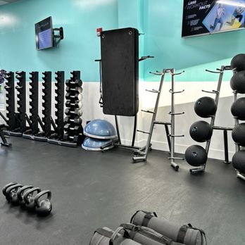 LR50 Gym - Circuit Training Gyms Near Me - Charlotte, North Carolina LR50 Gym - Circuit Training Gyms Near Me - Charlotte, North Carolina
