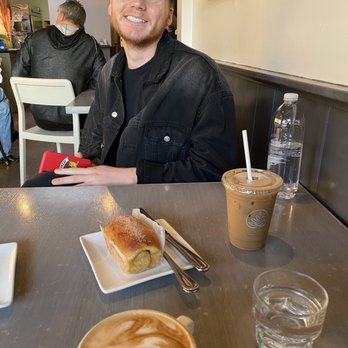 Caffe Luxxe - Cinnamon bread, almond milk Carmel latte, double iced espresso - Coffee & Tea Near Me - Santa Monica, California Caffe Luxxe - Cinnamon bread, almond milk Carmel latte, double iced espresso - Coffee & Tea Near Me - Santa Monica, California