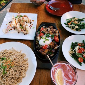 Star Noodle - Garlic noodles, shrimp tempura, filipino bacon & eggs & pohole salad - Asian Fusion Near Me - Lahaina, Hawaii Star Noodle - Garlic noodles, shrimp tempura, filipino bacon & eggs & pohole salad - Asian Fusion Near Me - Lahaina, Hawaii