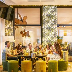 Essensia's elegant bar and lounge area matches the restaurant's nature-inspired décor and tropical ambiance.