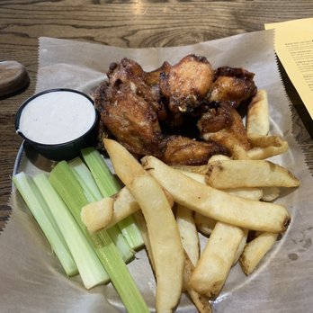 WOB Bar & Kitchen - Pubs Near Me - Pooler, Georgia WOB Bar & Kitchen - Pubs Near Me - Pooler, Georgia