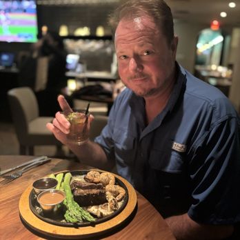 Perry's Steakhouse & Grille - Champions - Steakhouses Near Me - Houston, Texas