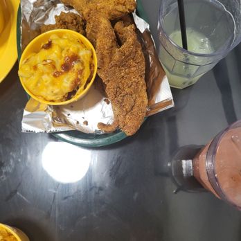Southern Grace Eats - Fried Catfish and macaroni and cheese - Southern Near Me - Cincinnati, Ohio