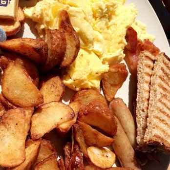 The Rooftop Lounge - Scrambled Eggs - Lounges Near Me - Laguna Beach, California The Rooftop Lounge - Scrambled Eggs - Lounges Near Me - Laguna Beach, California