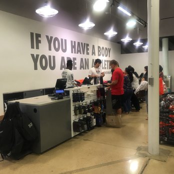 Nike Clearance Store - Woodbridge - Shoe Stores Near Me - Woodbridge, Virginia Nike Clearance Store - Woodbridge - Shoe Stores Near Me - Woodbridge, Virginia