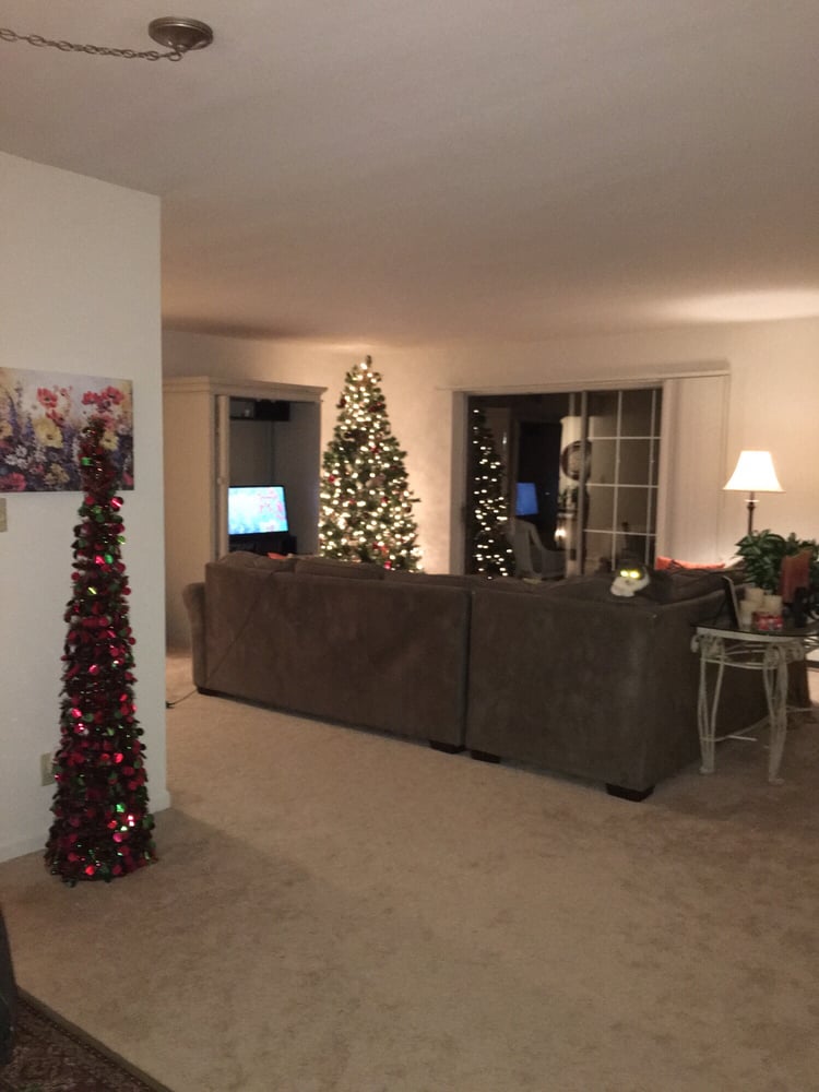 Porticos of Fox Point - property management company in Milwaukee, WI