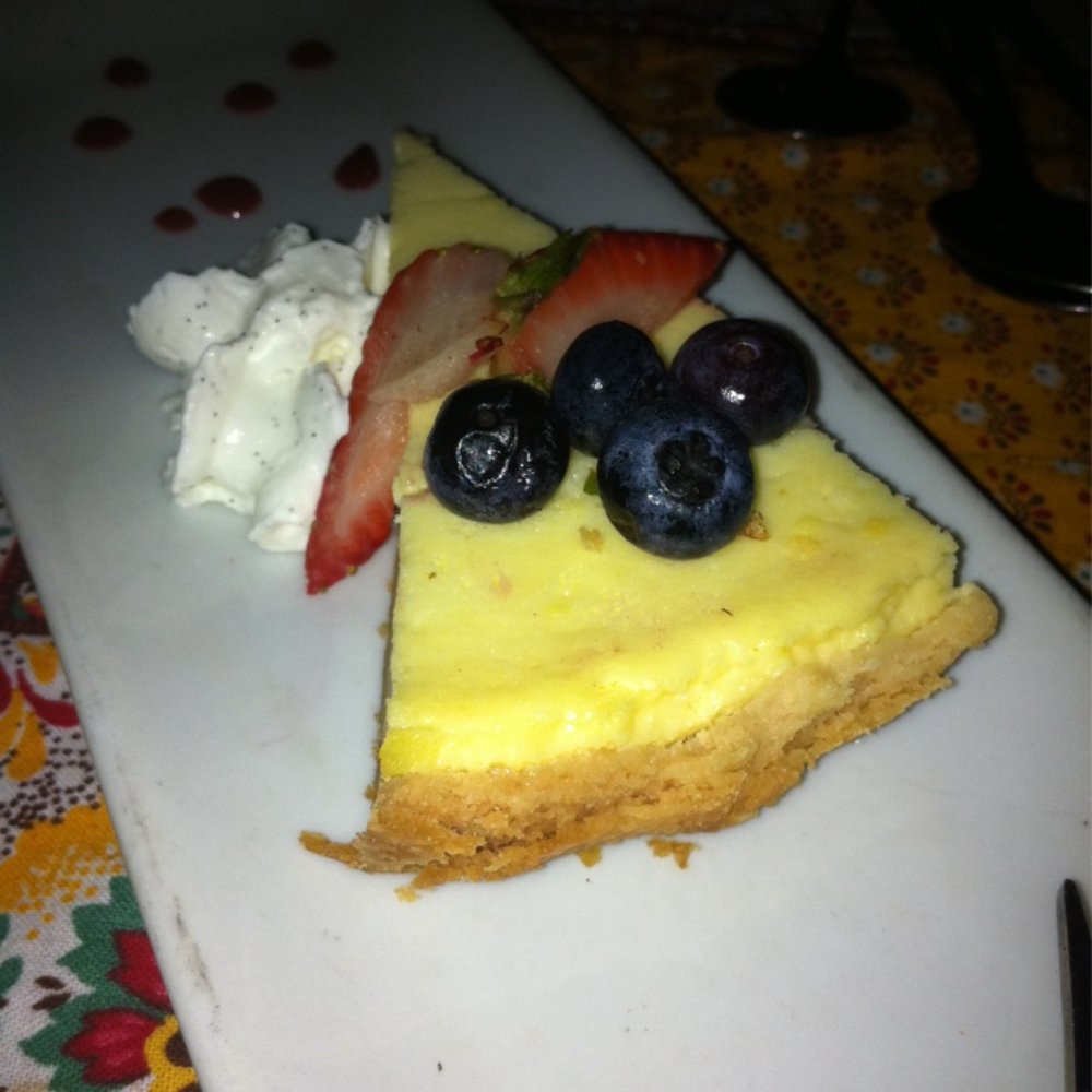 La Palette - Tart au citron - French Near Me - Toronto, Ontario La Palette - Tart au citron - French Near Me - Toronto, Ontario