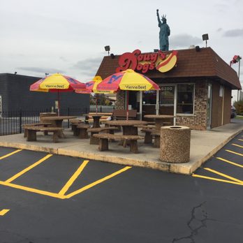 Doug's Dogs - Vienna is back in town at Doug's! - Hot Dogs Near Me - Oak Forest, Illinois Doug's Dogs - Vienna is back in town at Doug's! - Hot Dogs Near Me - Oak Forest, Illinois