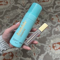 Bossthetics - Lash shampoo and eyeshadow that matches their lash application