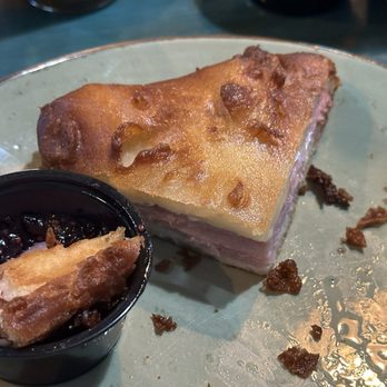 What's Crackin Cafe - Greasy montecristo - Breakfast & Brunch Near Me - Mesa, Arizona