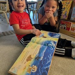 Un Mundo De Amigos Preschool