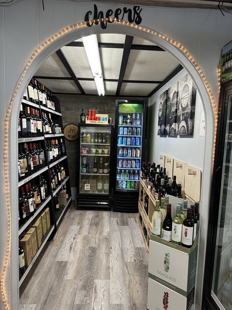 STEINMAN’S ON 12TH Updated September 2024 1719 12th St, Anacortes, Washington Convenience