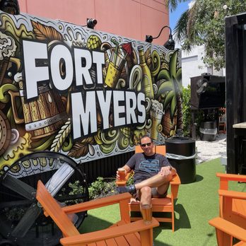 Bay Street Yard - Bars Near Me - Fort Myers, Florida Bay Street Yard - Bars Near Me - Fort Myers, Florida