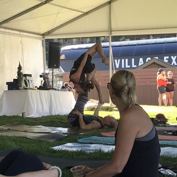 Yoga on The mountain - Spontaneous acroyoga - Yoga Near Me - Aspen, Colorado Yoga on The mountain - Spontaneous acroyoga - Yoga Near Me - Aspen, Colorado