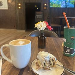 Deadwood Gulch Gaming Resort, Trademark Collection by Wyndham - Freshly made cinnamon roll and a medium latte with Major Dickason! My favorite way to start the day!