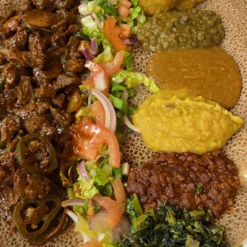 Meseret Ethiopian Restaurant - Veggie and Awaze Tibs - Ethiopian Near Me - Minneapolis, Minnesota