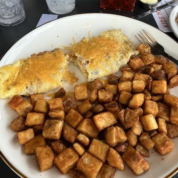Louise - Ham and Ham & Cheese Omelette - Breakfast & Brunch Near Me - Bentonville, Arkansas