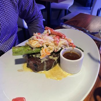 STK Steakhouse Bellevue - Dry-Aged Delmonico Peppercorn Crusted King Crab Oscar - Steakhouses Near Me - Bellevue, Washington STK Steakhouse Bellevue - Dry-Aged Delmonico Peppercorn Crusted King Crab Oscar - Steakhouses Near Me - Bellevue, Washington
