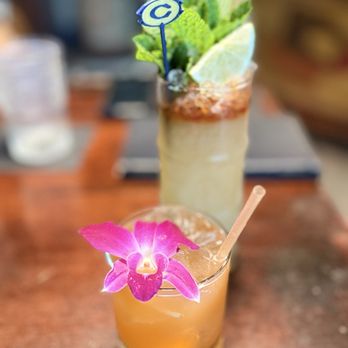 The Courtesy - Cocktail Bars Near Me - Winter Park, Florida The Courtesy - Cocktail Bars Near Me - Winter Park, Florida