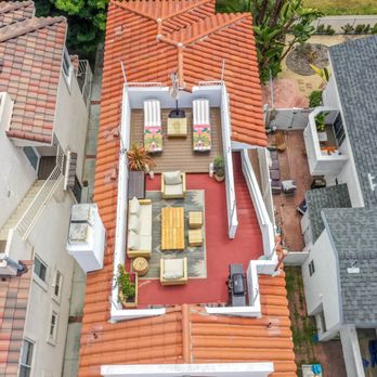 28 Photos - I asked them why they didn't take it from directly above. They said the trees were in the way?!? What trees?!? Then he changed his story. - Real Estate Photography Near Me - San Diego, California