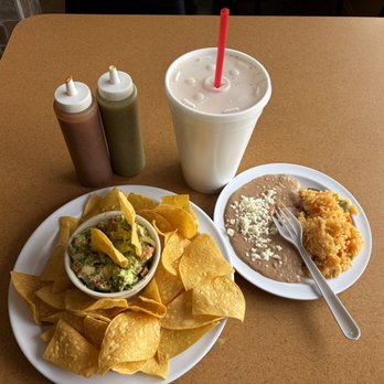 Bugambilias - made for you guac and rice and beans horchata - Mexican Near Me - Orlando, Florida Bugambilias - made for you guac and rice and beans horchata - Mexican Near Me - Orlando, Florida