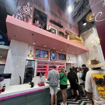 Voodoo Doughnut - Cool interior by the counter - Bakeries Near Me - Orlando, Florida Voodoo Doughnut - Cool interior by the counter - Bakeries Near Me - Orlando, Florida