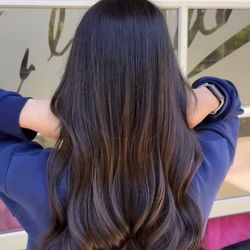 Salon Adair - Gloss by Jocelyn
