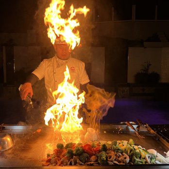Hibachi Catering - So entertaining! - Caterers Near Me Hibachi Catering - So entertaining! - Caterers Near Me