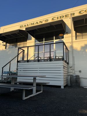 Bauman's on Oak by null