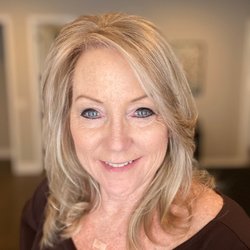 Studio 11 Salon & Spa