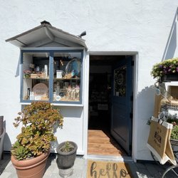 Big Little Boxes - Cute front. So warm and homey..