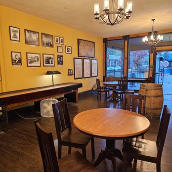 William Welch Wines - a dining room with a pool table - Wine Tasting Room Near Me - Martinez, California William Welch Wines - a dining room with a pool table - Wine Tasting Room Near Me - Martinez, California