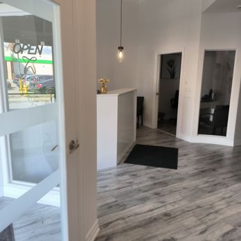 Milani Dentistry - front desk and waiting room - Cosmetic Dentists Near Me - Vaughan, Ontario