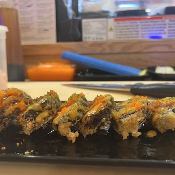 Mizuki Sush - Monster roll - Desserts Near Me - Little Rock, Arkansas