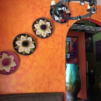 Pepitos - Inside - Mexican Near Me - Riverside, California