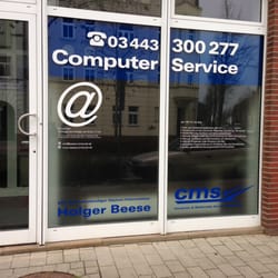 Computer & Multimedia Service - Schaufenster