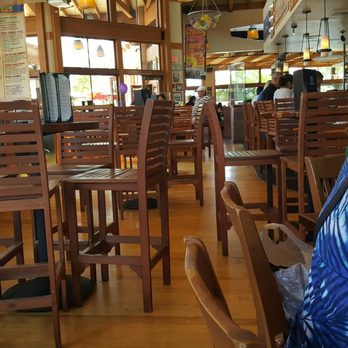 Gladstone's - Discrimination at its finest. They literally sat us in the corner away from everyone else - Seafood Near Me - Long Beach, California