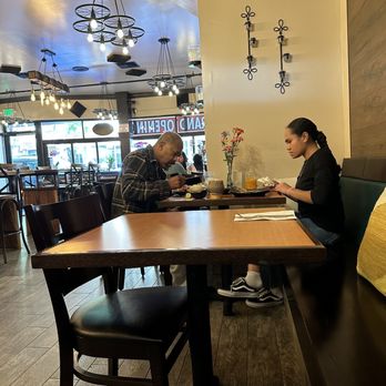 Laos Kitchen - Lunch rush in Laos Kitchen San Rafael - Laotian Near Me - San Rafael, California