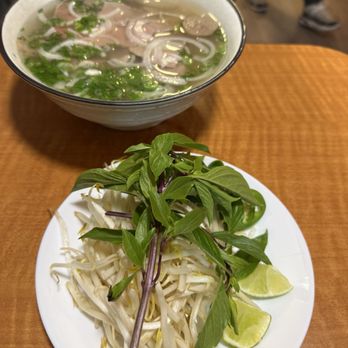 Pho 96 - Combo Pho, toppings - Vietnamese Near Me - Poughkeepsie, New York