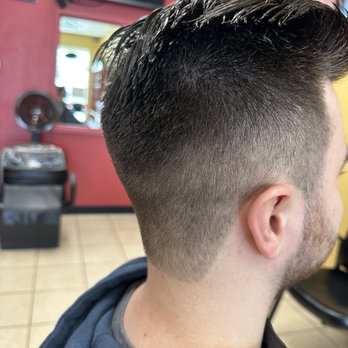 Smartcuts - Full service salon for entire family. Also selling all kinds of hair products - Hair Salons Near Me - Puyallup, Washington