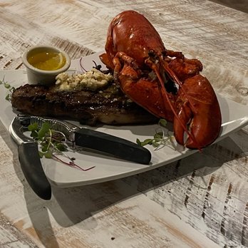 Parrish's Restaurant & Lounge - Surf and Turf.   Elegant dining and the finest service. We really enjoyed ourselves. - Lounges Near Me - Long Beach, Mississippi