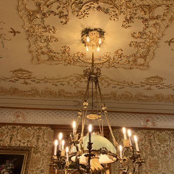 The Captain Frederick Pabst Mansion - Museums Near Me - Milwaukee, Wisconsin
