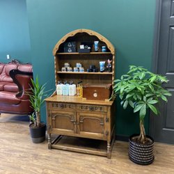 Doogies Barbershop - Plants