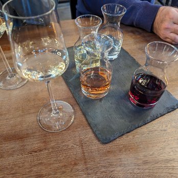 Hermann J. Wiemer Vineyard - Flight - Wineries Near Me - Dundee, New York