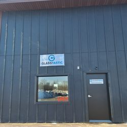 Glasstastic - Customer entrance.