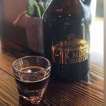 Dark Moon Coffee Roasters - Cold brew growler - Coffee Roasteries Near Me - Henderson, Nevada