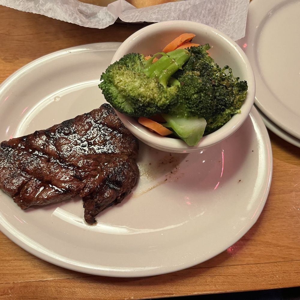 Texas Roadhouse - 6oz Sirloin - American Near Me - Richmond, Texas Texas Roadhouse - 6oz Sirloin - American Near Me - Richmond, Texas