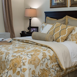 Carriage House At Lee's Farm - A bright bedroom.