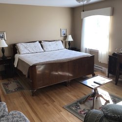 Baker's Chest Tea Room and Bed & Breakfast